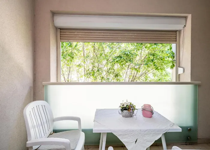 公寓 1 Bedroom Cozy In