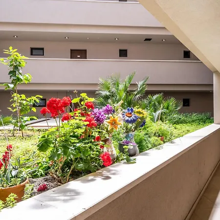 1 Bedroom Cozy In شقة